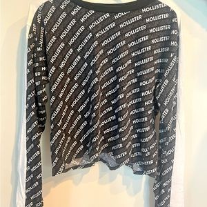 Black and white Long sleeve HOLLISTER shirt. Size M kids